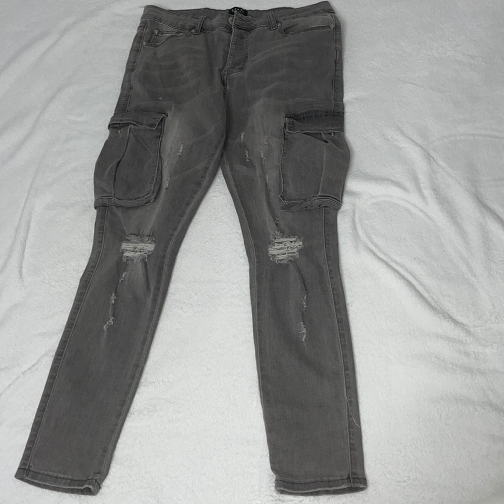 Men’s skinny cargo jeans